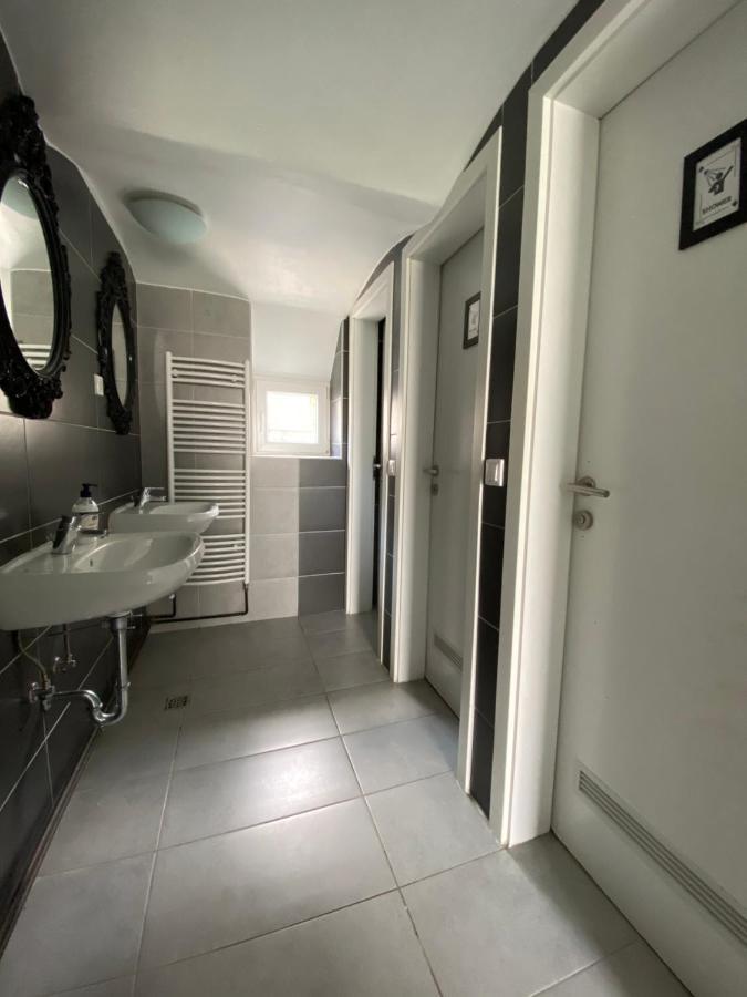 בלד The Best Hostel מראה חיצוני תמונה